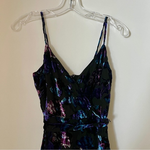 Lulu’s Pretty Companion Black Floral Velvet Burnout Maxi Dress - Picture 5 of 8